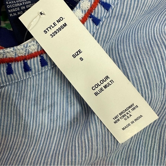 LIFE STYLE Sz S Mini Stripe and Floral Keyhole Top NWT - Picture 9 of 11